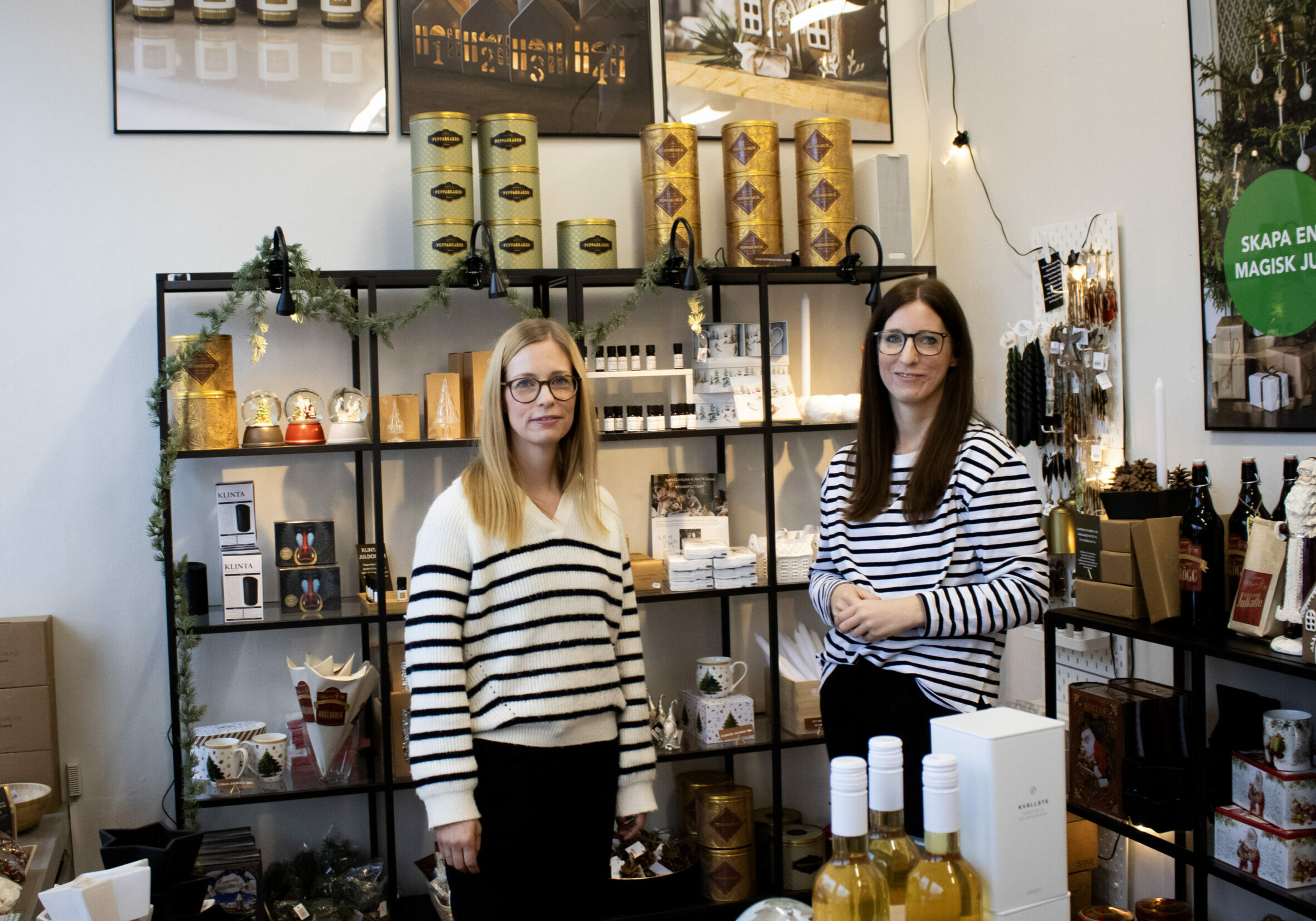 Madeleine Arvidsson och Emelie Karlberg driver heminredningsbutiken Room99.